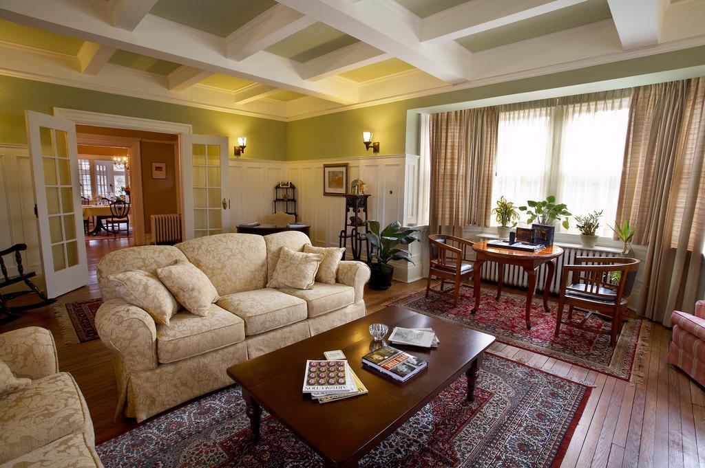 Springbank House Inn Sainte-Catherine Buitenkant foto